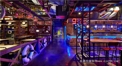工業(yè)風(fēng)主題餐廳設(shè)計